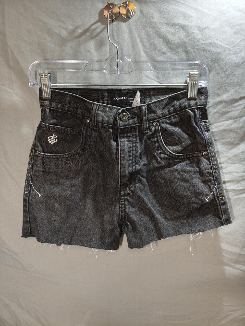 Rocawear Shorts Womens 10 Black Denim Raw Hem Embroidered Pockets Y2K Hip Hop